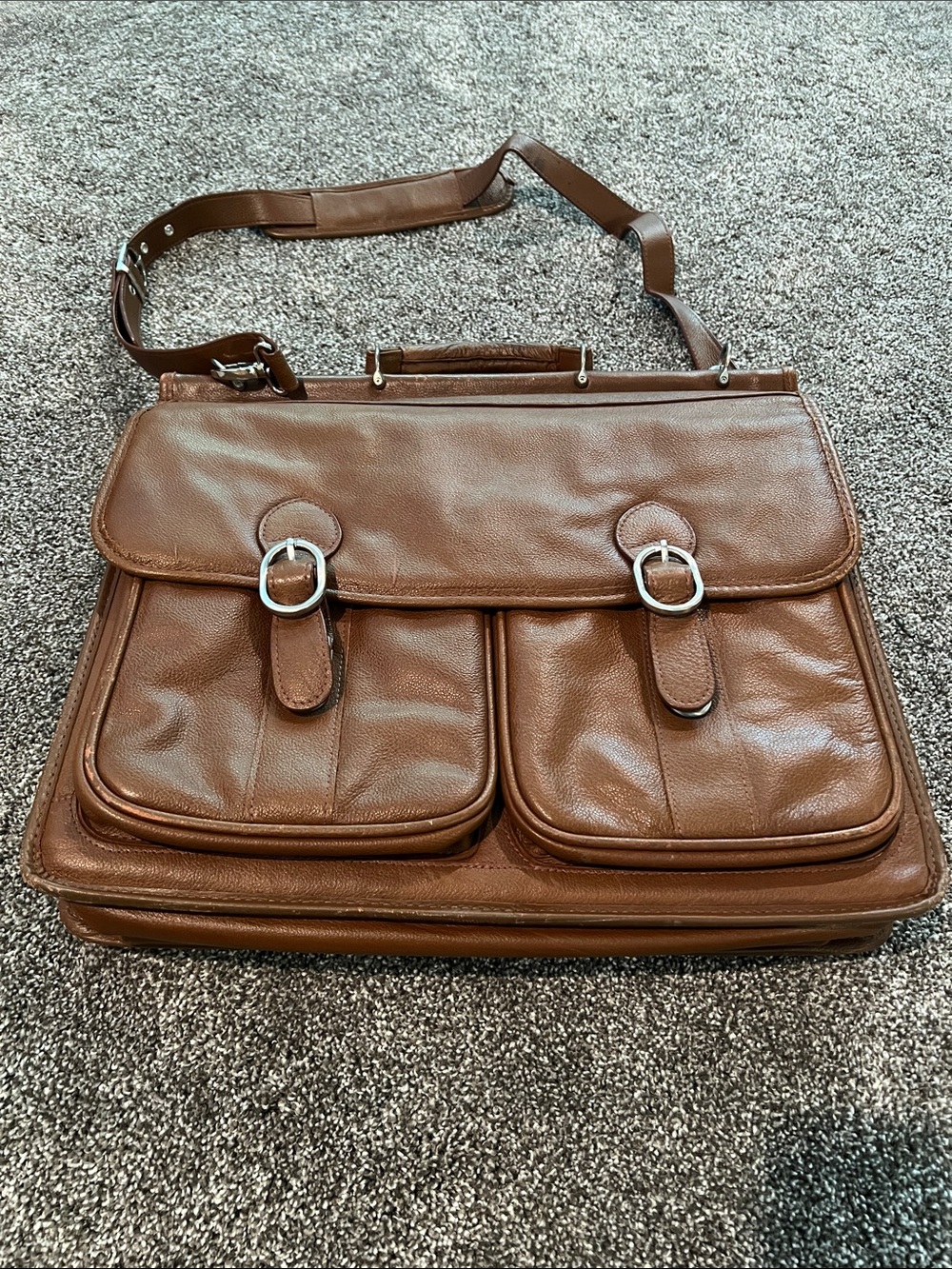 Men’s Leather Briefcase Messenger with Dual Front Pockets